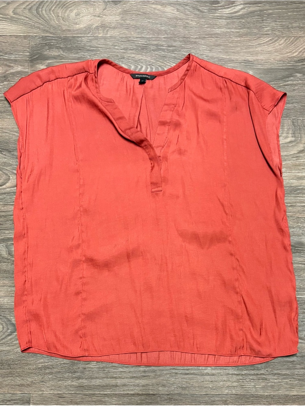 Banana Republic XL Coral Split V-Neck Cap Sleeve Blouse